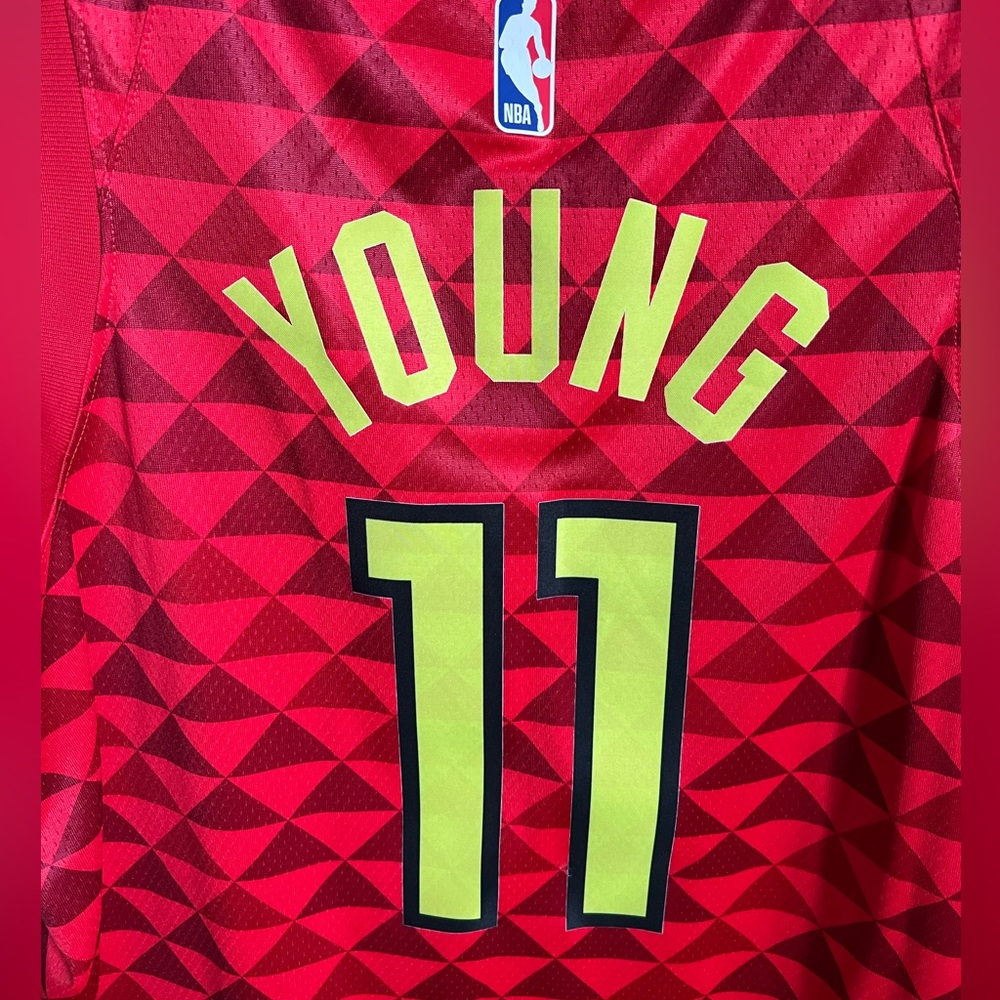 NBA Trae Young - Picture 3 of 5